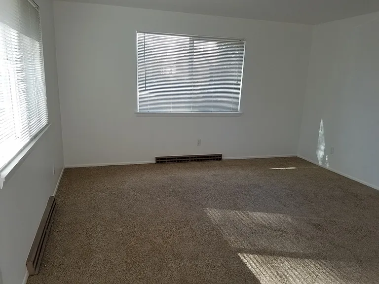 502 S Longmont Ave #A — Photo 4
