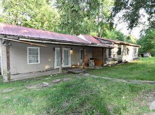 398 Elmore Town Rd, Baxter, TN 38544