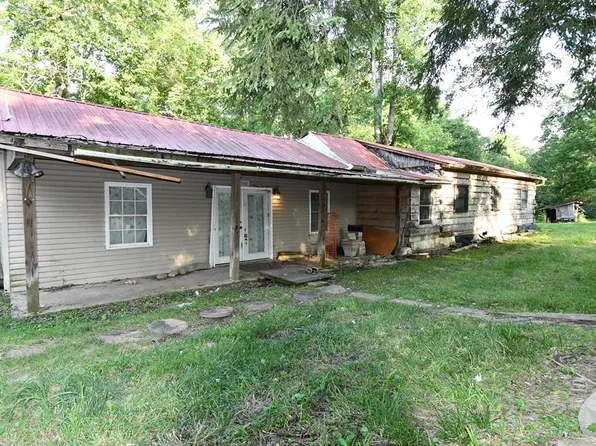 398 Elmore Town Rd, Baxter, TN 38544