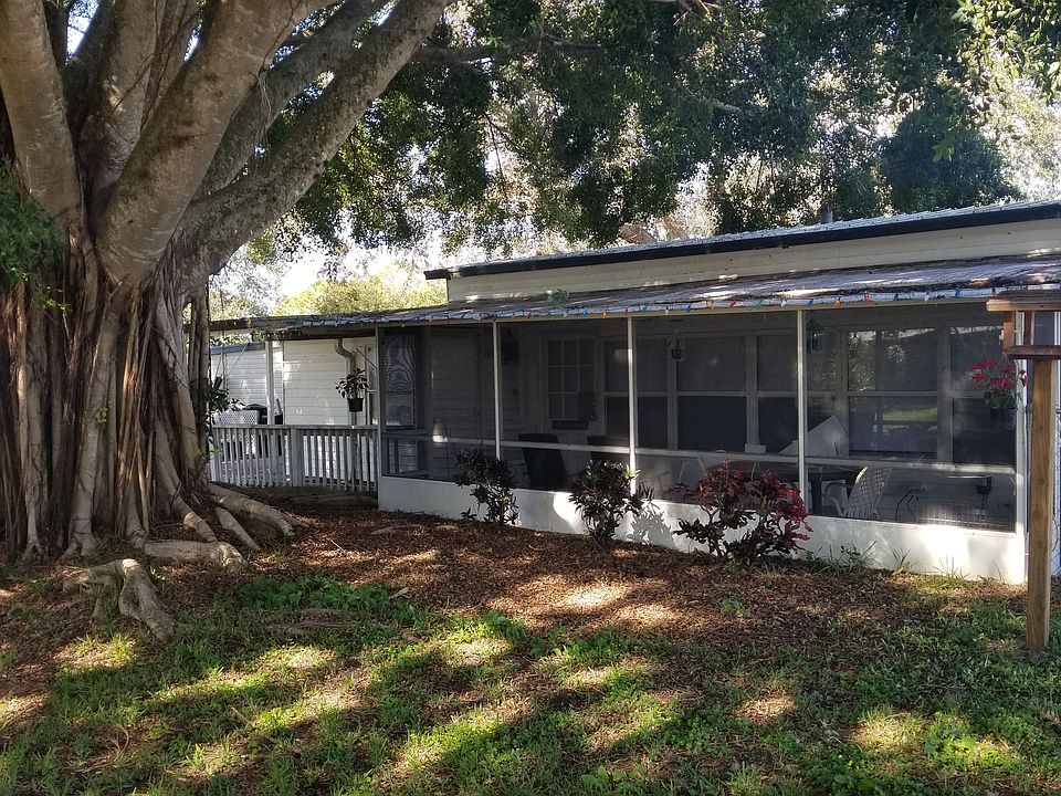 2nd image of 101 Portia St N