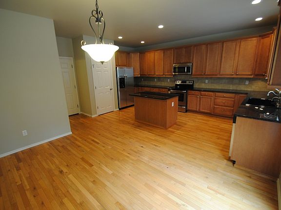 2nd image of 8018 87th Pl NE