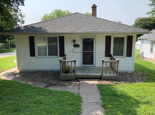 828 12th Ave, Fulton, IL 61252