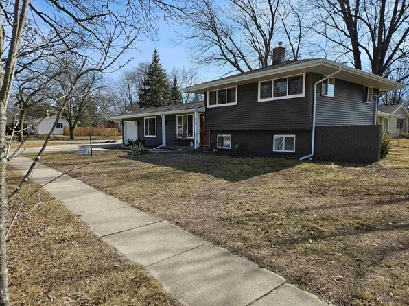 2028 Lambros Dr, Midland, MI 48642