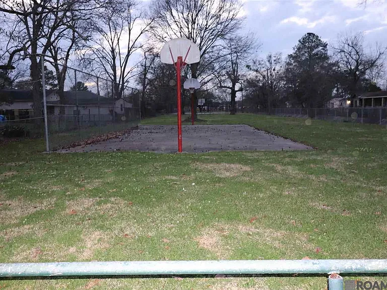 2654 Sheldon Dr — Photo 7