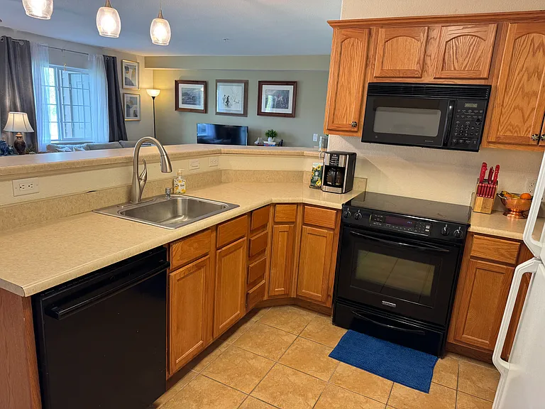 571 Riverview Dr #1202 — Photo 10