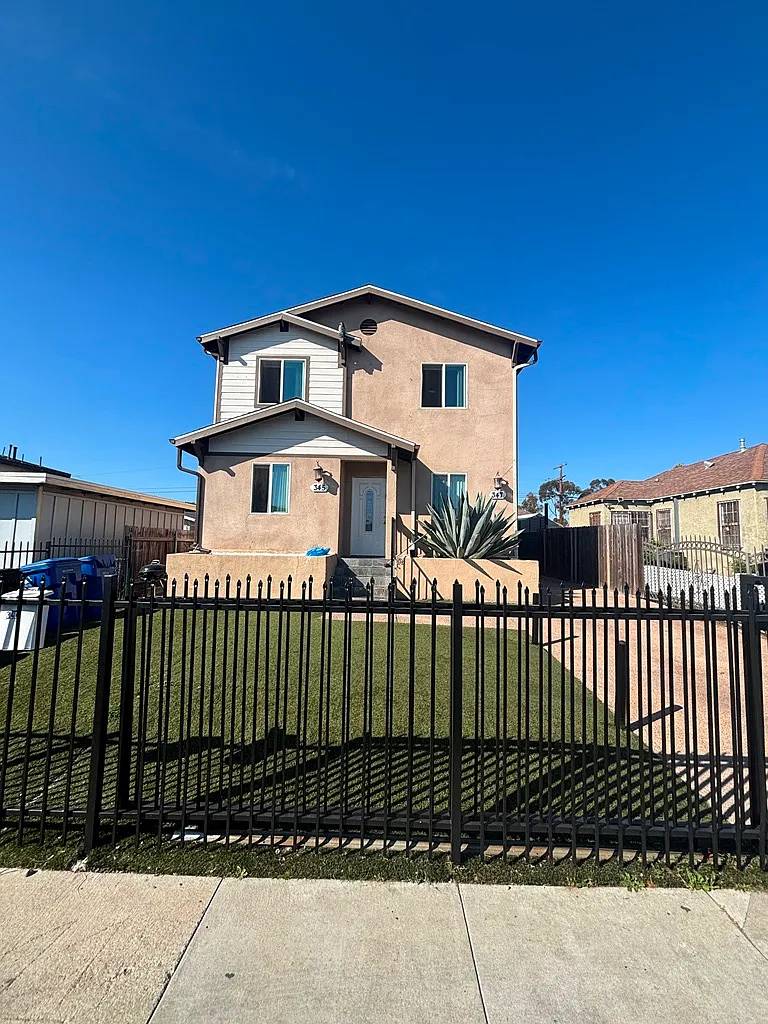 5 bed, 1753 sqft, $3,850 — Photo 1