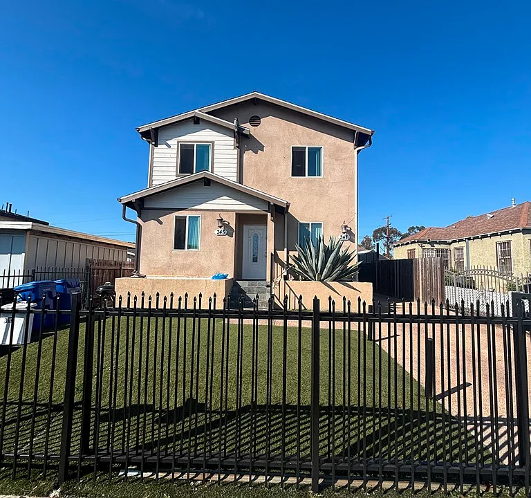 347 E 118th Pl