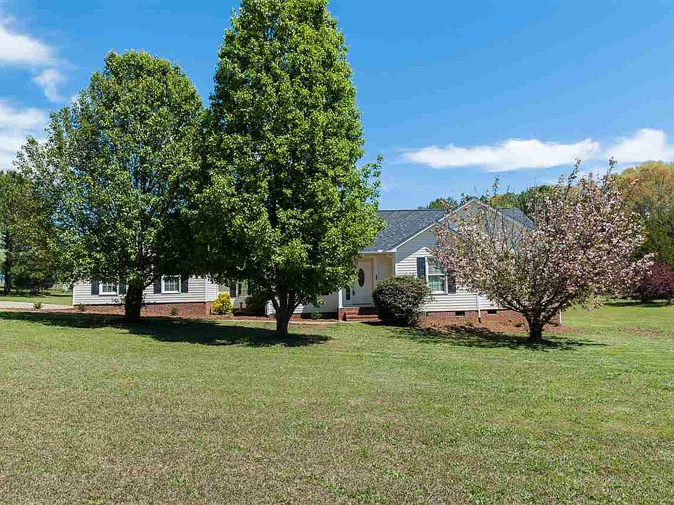 1st image of 209 Augustine Dr