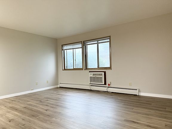 2nd image of 2070 Allen Blvd #3
