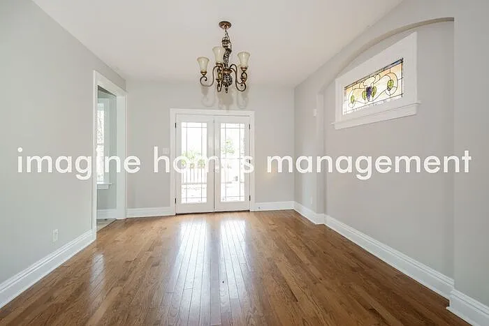 3 bed, 1.5 bath, 1482 sqft, $2,395 — Photo 4