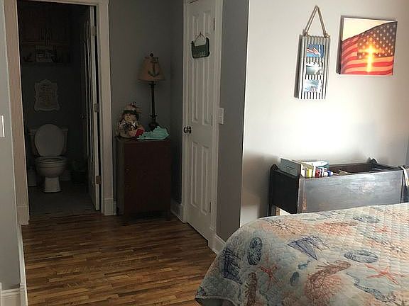 5th image of 759 Bay Ln