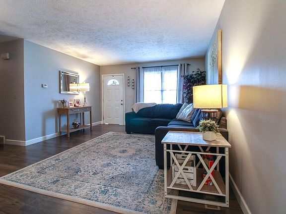 4th image of 1140 Blois Dr