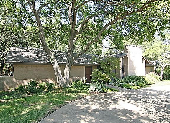 2nd image of 6951 Forest Glade Cir