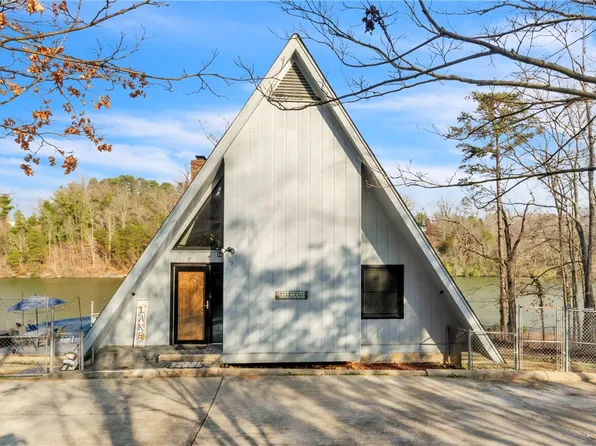 303 Snyder Rd, Easley, SC 29640