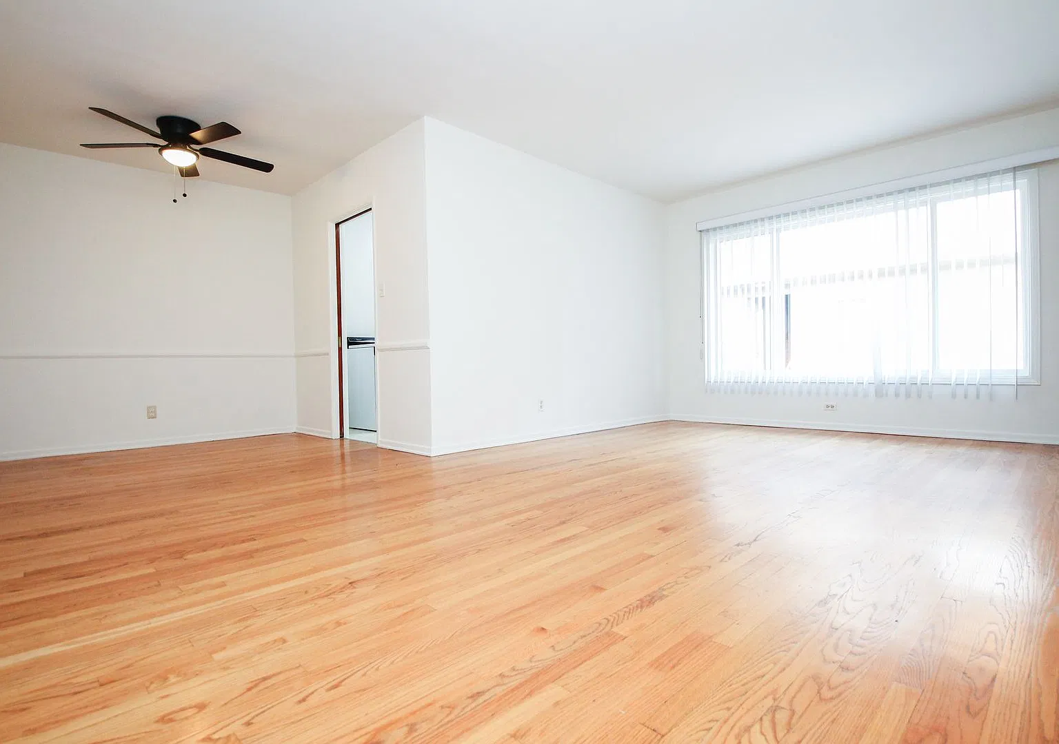 1033 S. Holt Ave. — Photo 1