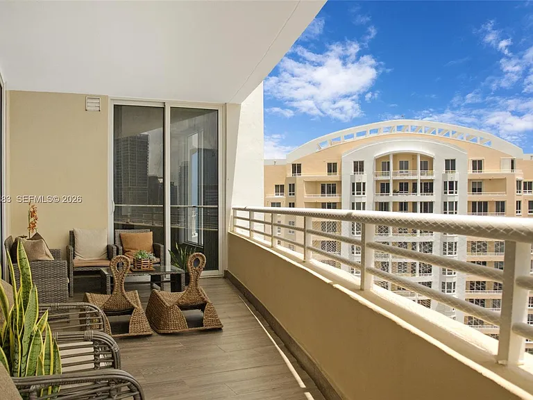 848 Brickell Key Dr #3905 — Photo 35