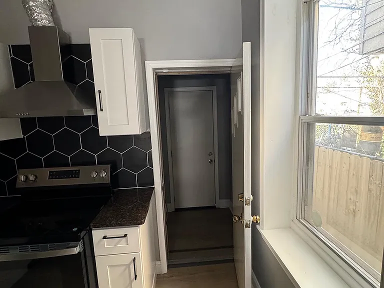 3346 N Smedley St — Photo 8