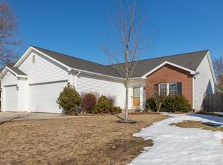 536 Sand Dr, West Bend, WI 53095