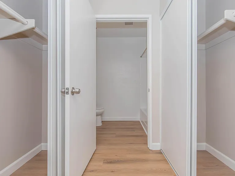 Bella Vista — Photo 29