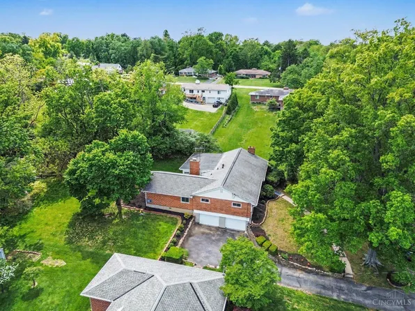 3635 Donegal Dr, Cincinnati, OH 45236