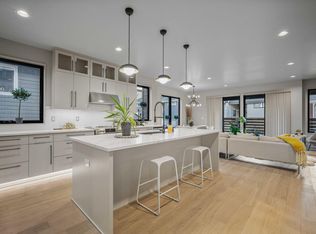 61579 SW Riverwalk Ln, Bend, OR 97702