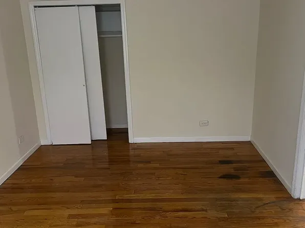 22-04 Collier Avenue image 5 of 7