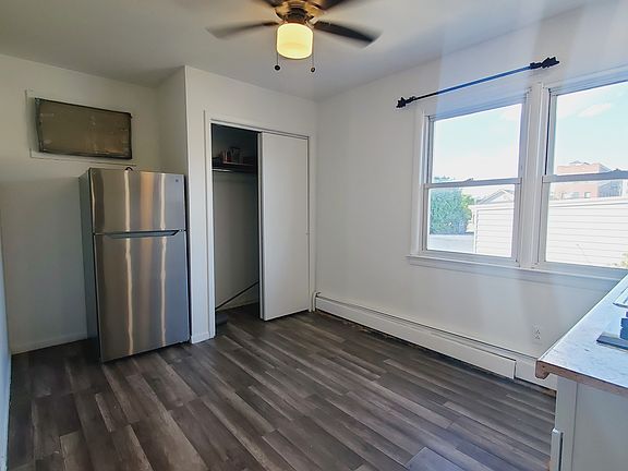 3rd image of 13 E 17th St #3R