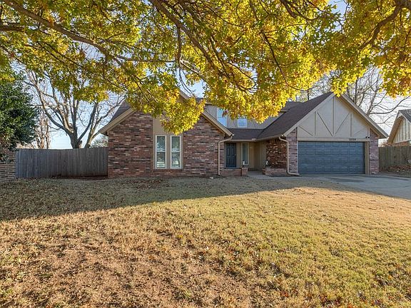 2nd image of 10100 Thompkins Cir