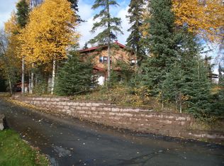 10121 Schneiter Cir, Anchorage, AK 99507