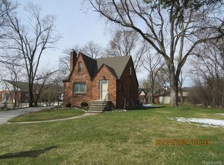 29700 Six Mile Rd N, Livonia, MI 48152