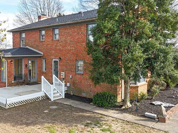 5th image of 12175 Woodville Rd