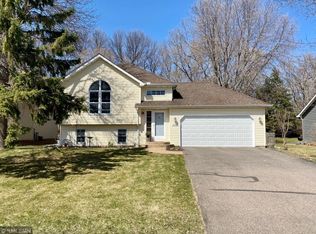 17748 Lorence Way, Eden Prairie, MN 55346
