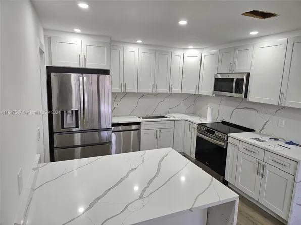 3606 W Bell Dr #64, Davie, FL 33328