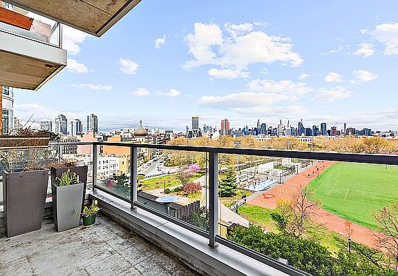 5th image of 30 Bayard St APT 8B