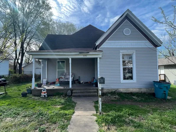 1042 W Calhoun Street, Springfield, MO 65802