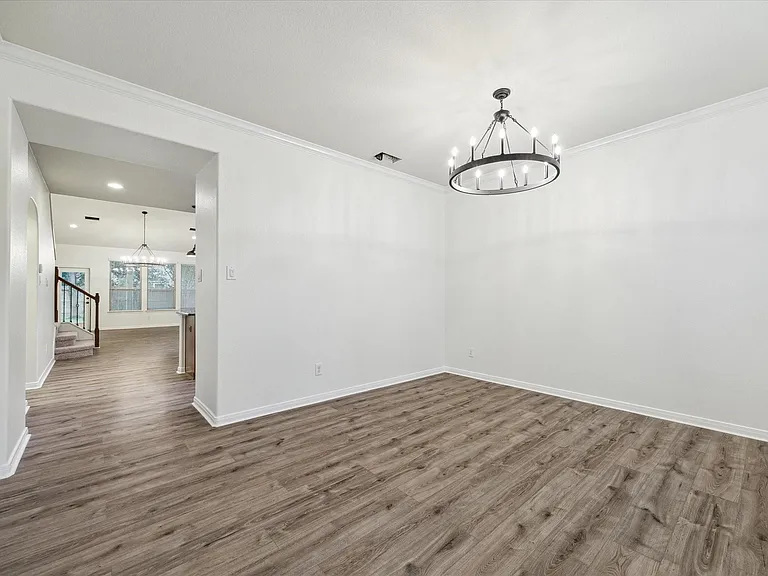 6430 Burgess Heights Ln — Photo 3