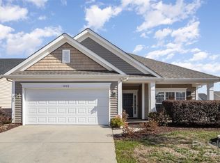 1002 Wayland Ct, Indian Trail, NC 28079