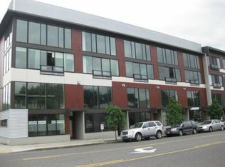 4430 SE Hawthorne Blvd, Portland, OR 97215