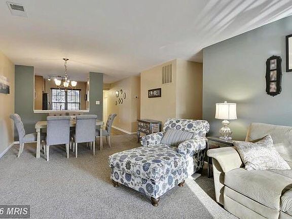 5th image of 2922 Yarling Ct