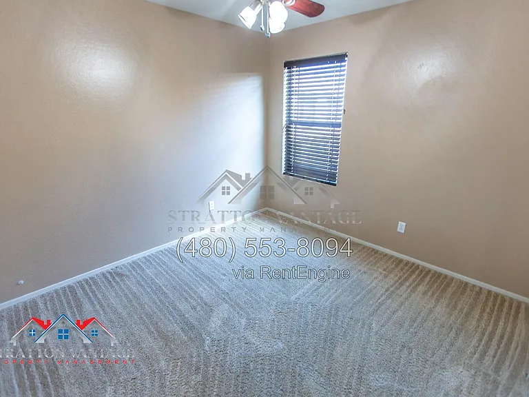 1423 N 81st Ave — Photo 23