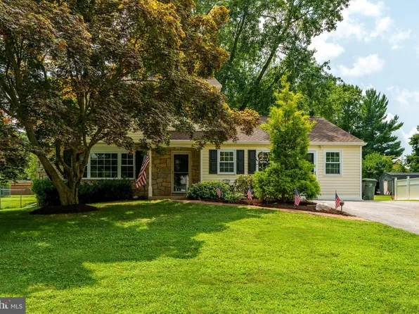 3318 Sylvan Dr, Thorndale, PA 19372