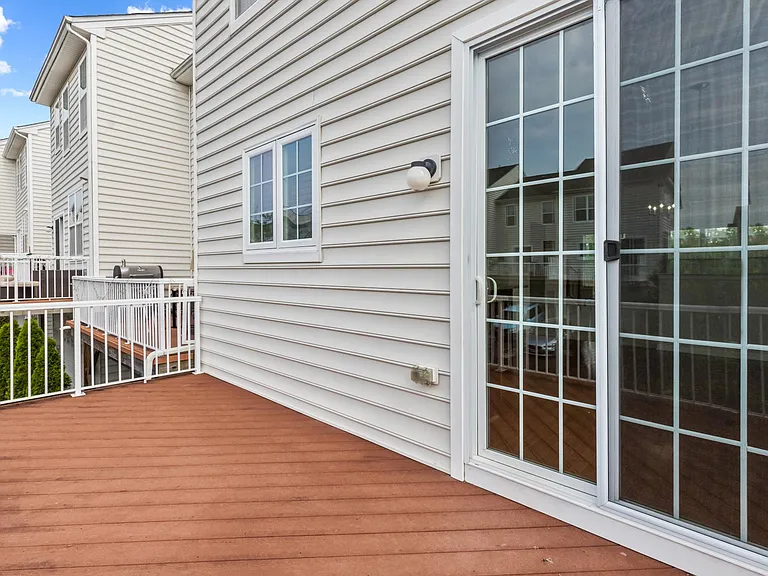 Composite deck