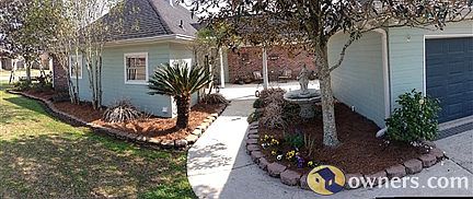2nd image of 17119 Fountainbleau Dr