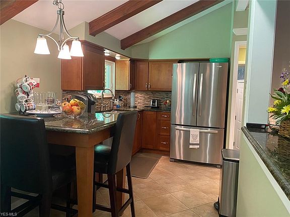 3rd image of 7077 Brook Ln