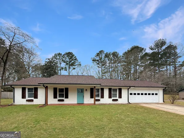 145 V F West Dr, Watkinsville, GA 30677