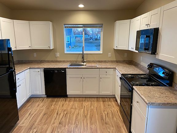 5th image of 405 E 7th St #A