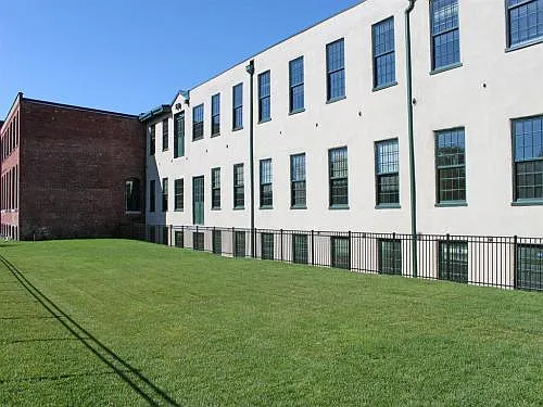 Junction Shop Lofts — Photo 9