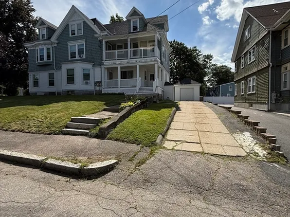 203 W Elm St, Brockton, MA 02301