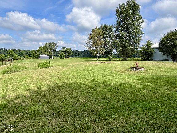 4th image of 3875 S County Road 155 W