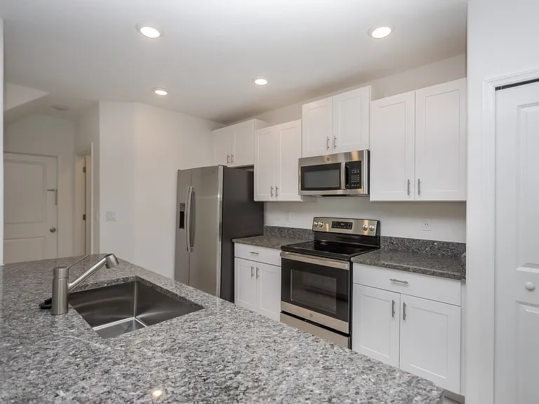 7339 Spring Snowflake Ave — Photo 7
